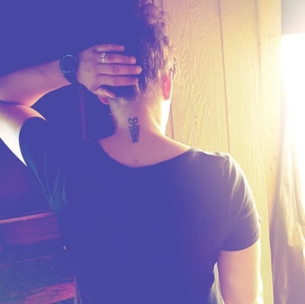 Meet your Posher, Elaine